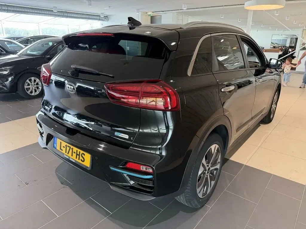 Gebraucht Kia e-Niro 100 kW (136 PS) 2021 Schwarz SUV