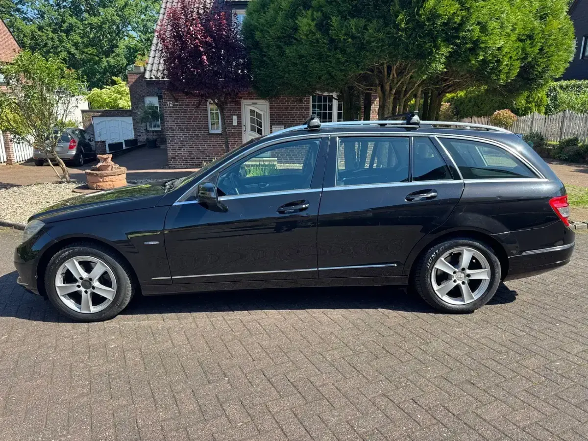 Gebraucht Mercedes C180 Avantgarde 156 PS (114 kW) 2009 Schwarz Kombi