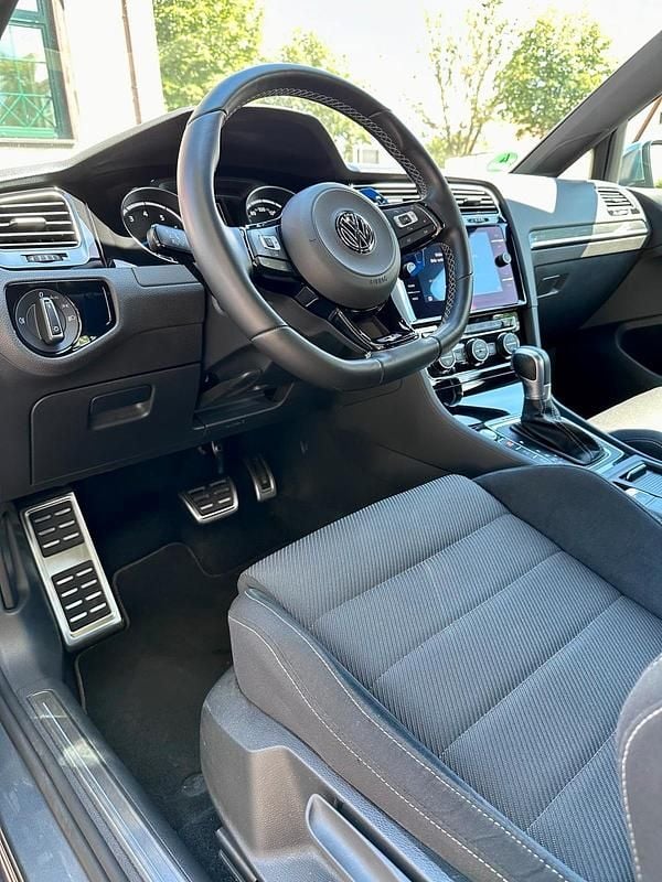Gebraucht VW Golf VII R 310 PS (228 kW) 2017 Grau Limousine