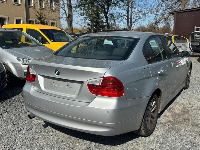 Gebraucht BMW 320 2006 Silber Limousine