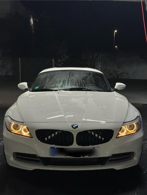 Weiß Gebraucht 2010 BMW Z4 Cabrio | 26.250 € (Fairer Preis) - Bild 1/4