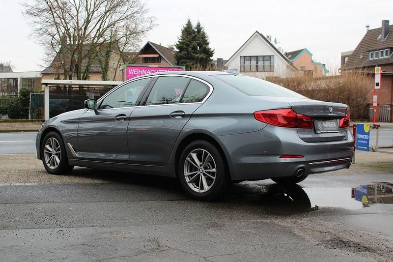 Gebraucht BMW 520 Luxury Line 184 PS (135 kW) 2020 Grau Limousine