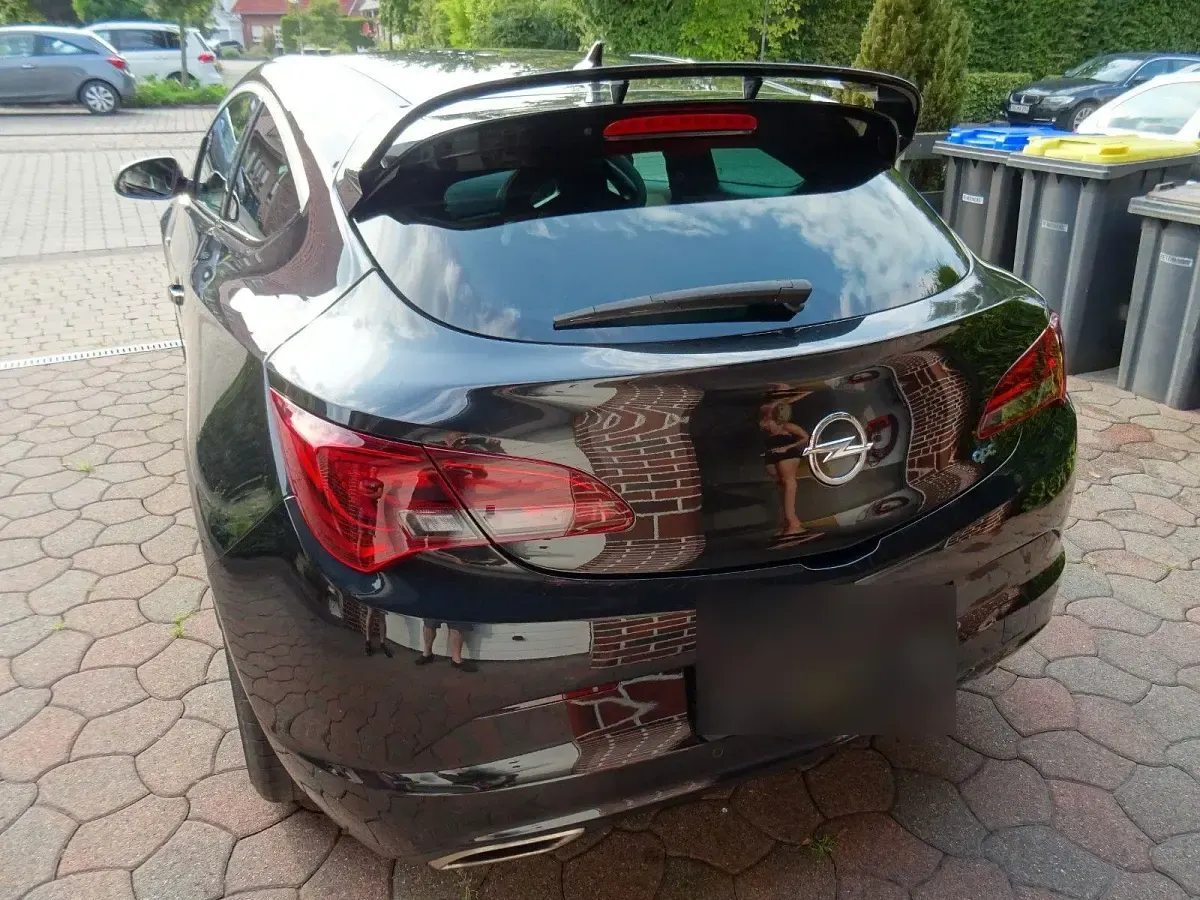 Gebraucht Opel Astra GTC OPC 280 PS (205 kW) 2014 Schwarz Coupé
