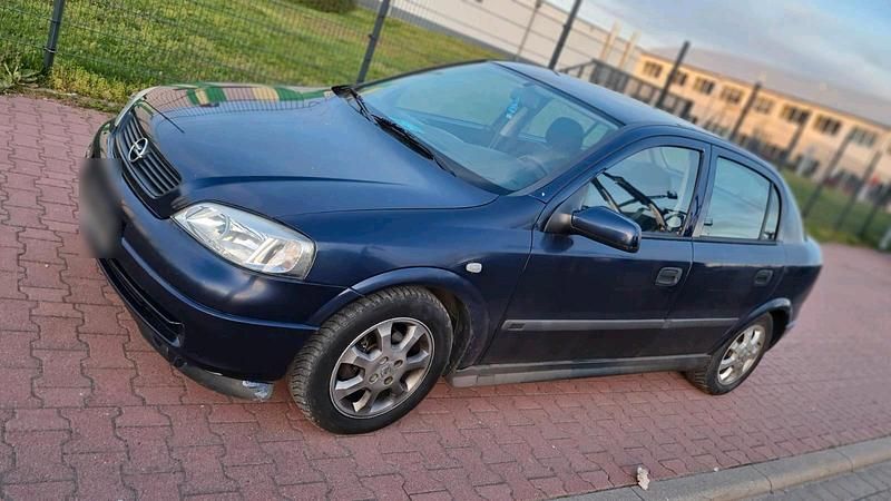 Gebraucht Opel Astra 90 PS (66 kW) 2001 Blau Limousine