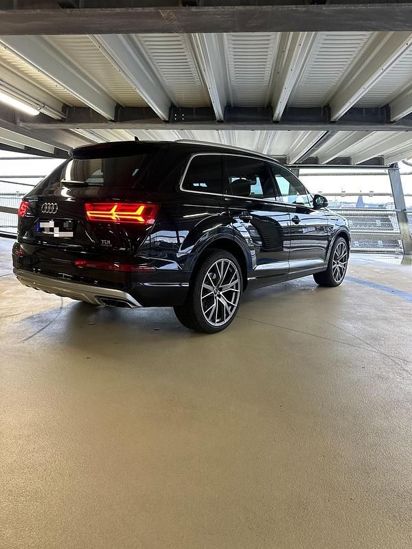 Gebraucht Audi Q7 Comfort 272 PS (200 kW) 2018 Schwarz SUV