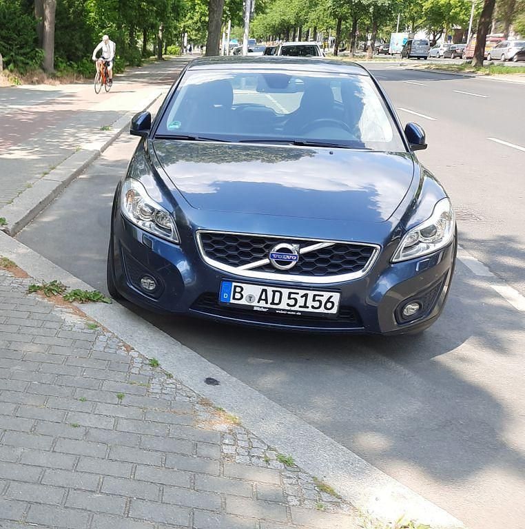 Schwarz Gebraucht 2011 Volvo C30 Momentum Kleinwagen | 9.500 € (Etwas zu teuer) - Bild 1/4