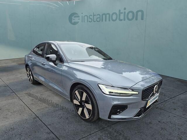 Grau Gebraucht 2024 Volvo S60 Limousine | 45.750 € - Bild 1/2