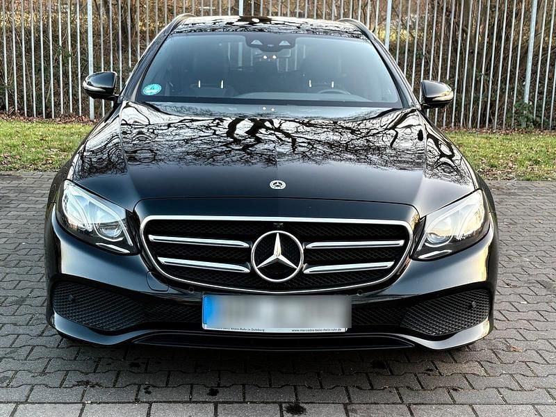Gebraucht Mercedes E350 258 PS (189 kW) 2017 Schwarz Kombi