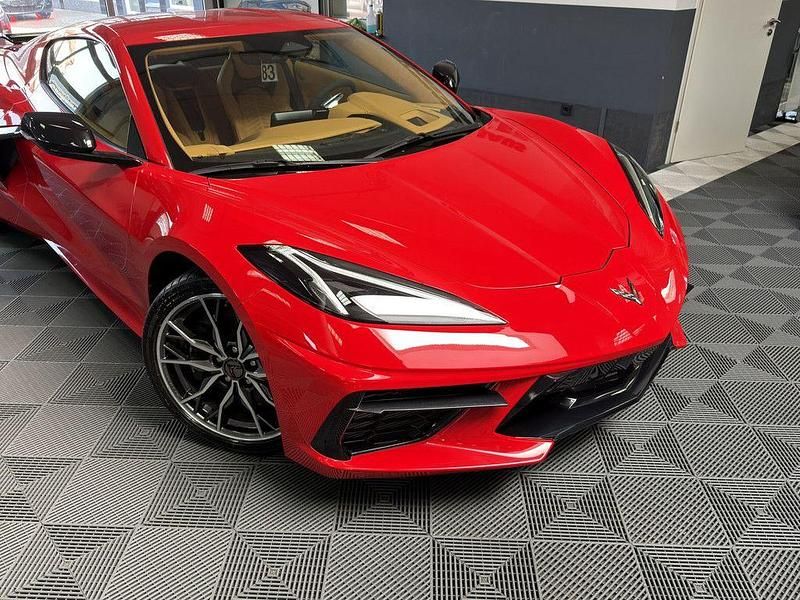 Neu Corvette C8 481 PS (353 kW) 2025 Rot Coupé