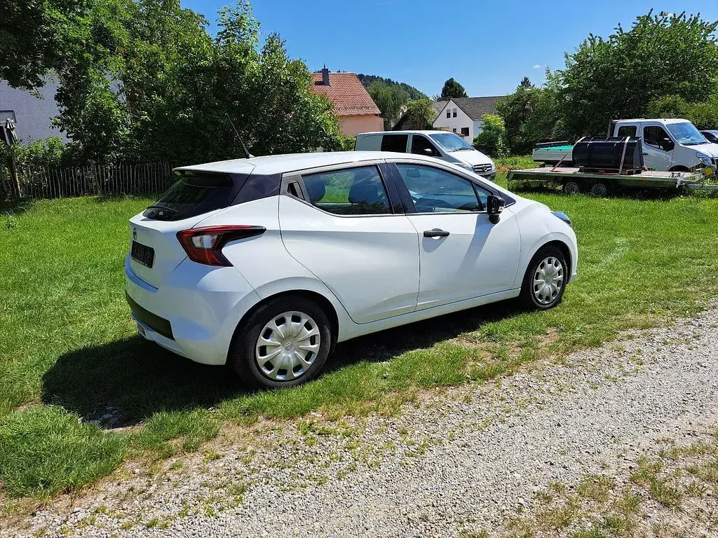 Gebraucht Nissan Micra Visia+ 92 PS (67 kW) 2021 Weiß Kleinwagen