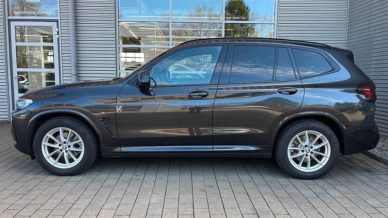 Gebraucht BMW X3 Efficient Dynamics 184 PS (135 kW) 2024 Sophistograu brillanteffekt SUV