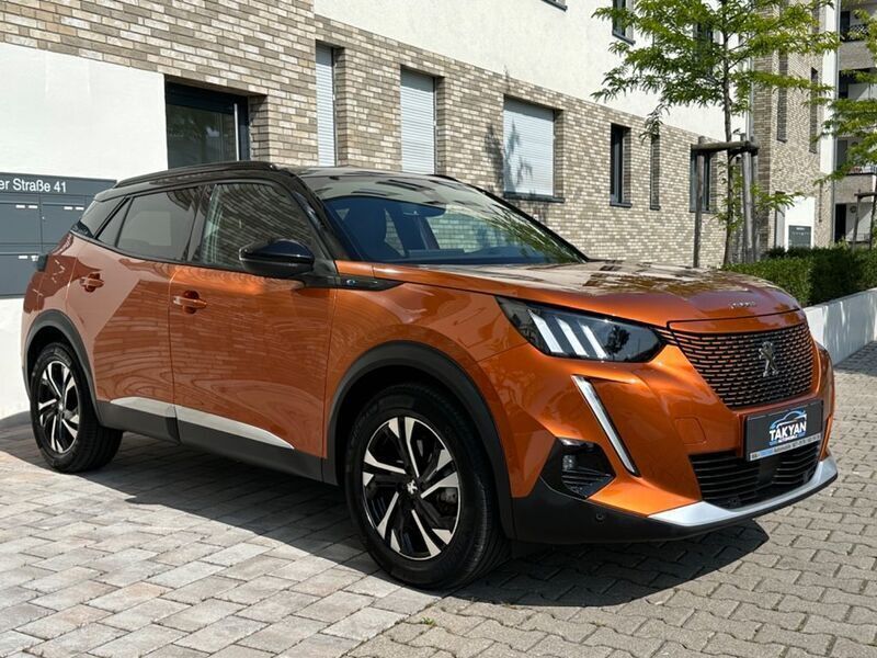 Gebraucht Peugeot e-2008 GT 100 kW (136 PS) 2022 Lackierung orange fusion/typ a SUV