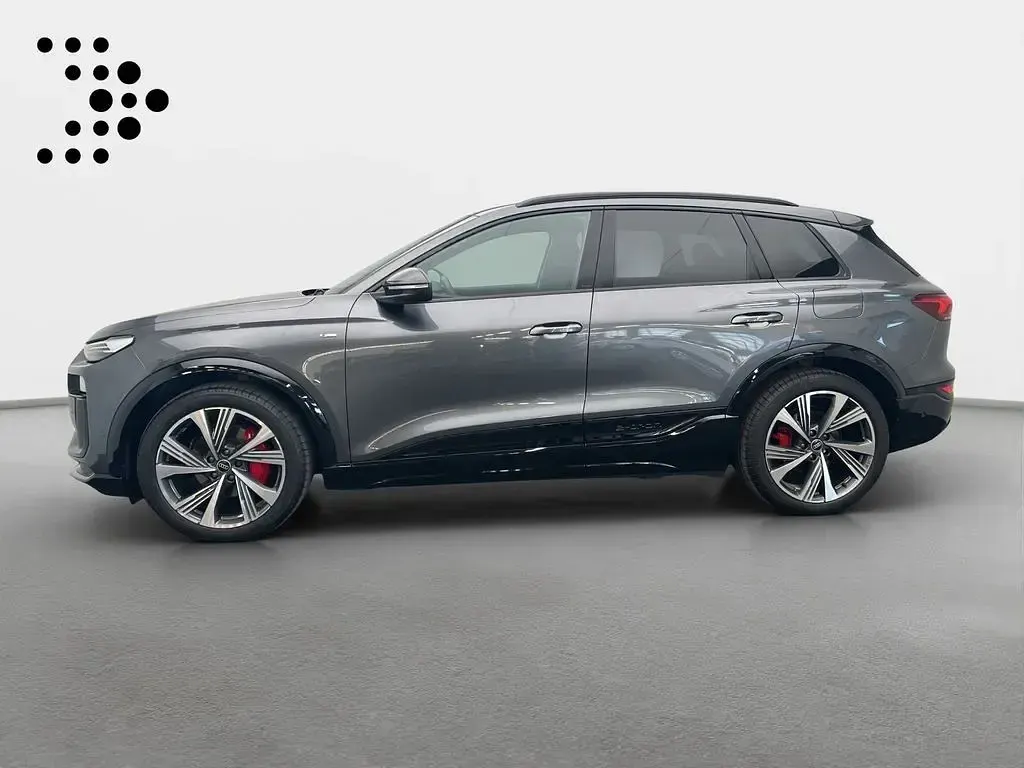Gebraucht Audi Q6 e-tron Performance 225 kW (306 PS) 2025 Daytonagrau perleffekt SUV