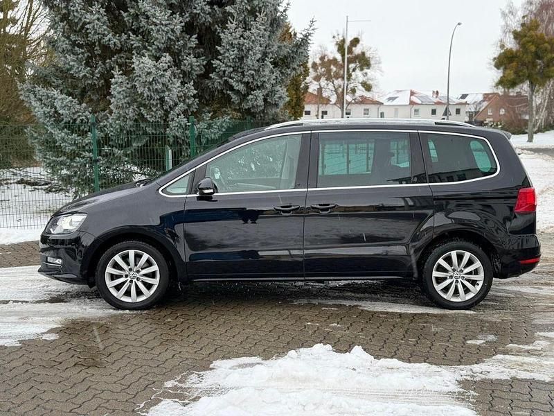 Gebraucht VW Sharan Highline 170 PS (125 kW) 2012 Schwarz Van / Kleinbus