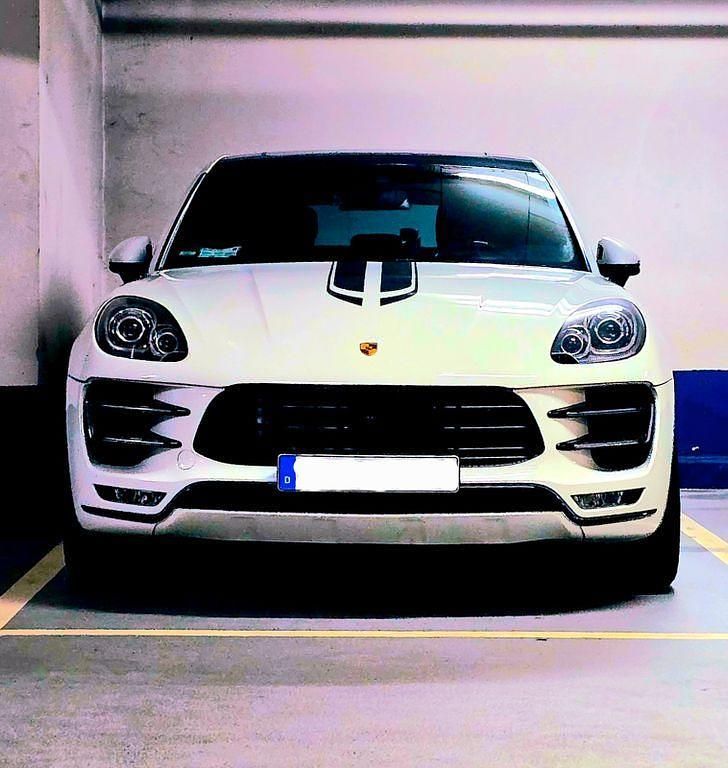 Weiß Gebraucht 2015 Porsche Macan Turbo SUV | 38.500 € (Fairer Preis) - Bild 1/4