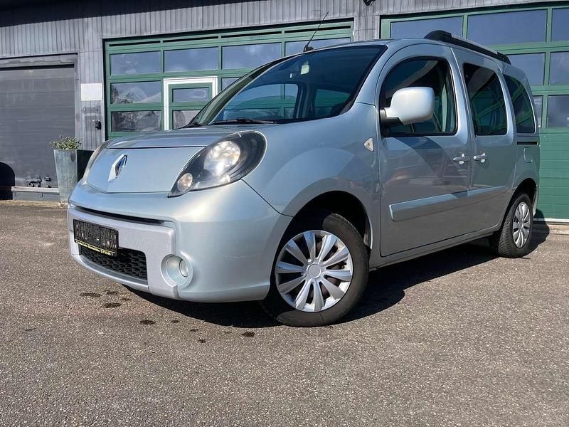 Gebraucht Renault Kangoo Luxe 109 PS (80 kW) 2012 Silber Van / Kleinbus
