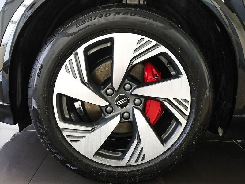 Gebraucht Audi Q6 e-tron S-Line 284 kW (387 PS) 2024 Mythosschwarz metallic SUV