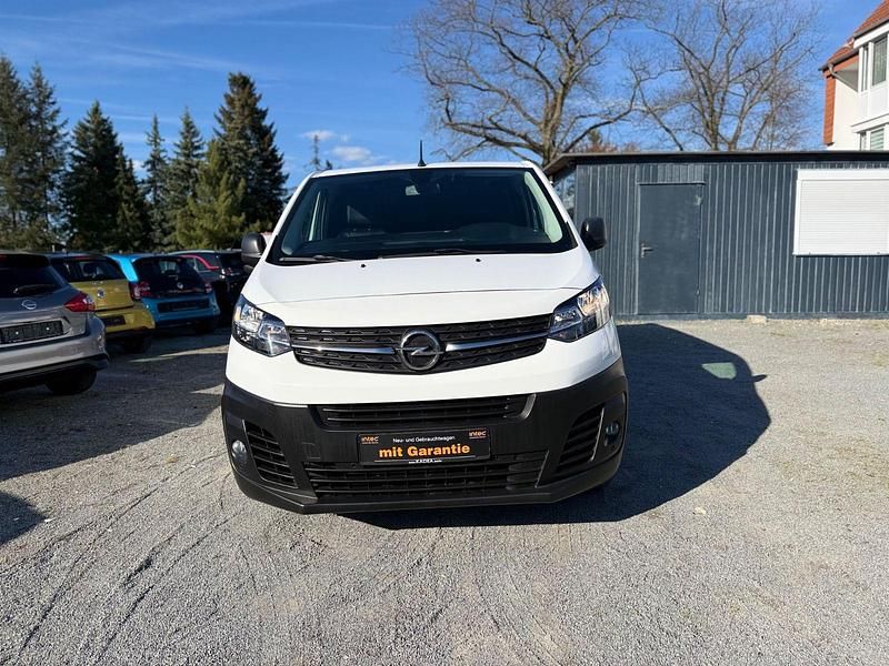 Gebraucht Opel Vivaro 177 PS (130 kW) 2019 Weiß Van / Kleinbus