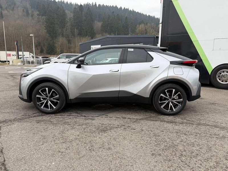 Gebraucht Toyota C-HR Team 223 PS (164 kW) 2025 Silber/schwarz SUV