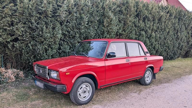 Second-hand Lada 2107 75 CP (55 kW) 1990 Berlinǎ