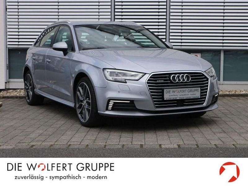 Silber Gebraucht 2020 Audi e-tron Design SUV | 19.780 € (Fairer Preis) - Bild 1/3