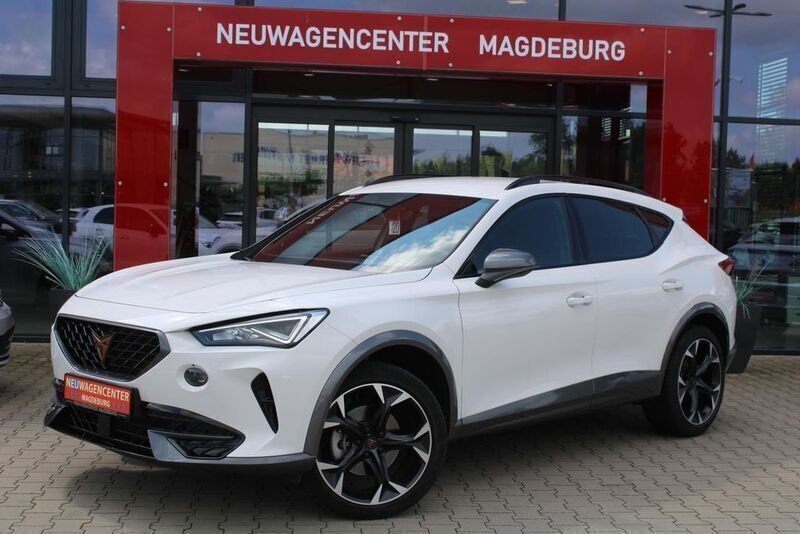 "candy" weiss Gebraucht 2024 Cupra Formentor SUV | 28.980 € (Guter Preis) - Bild 1/4