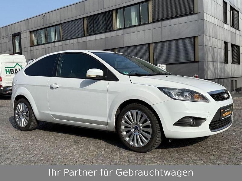 Gebraucht Ford Focus Sport 145 PS (106 kW) 2010 Weiß Coupé