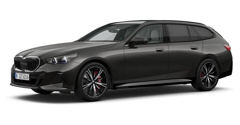 Second-hand BMW 540 Performance 303 CP (222 kW) 2026 Gri Break