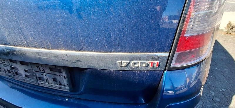 Gebraucht Opel Astra Edition 125 PS (91 kW) 2008 Blau Limousine