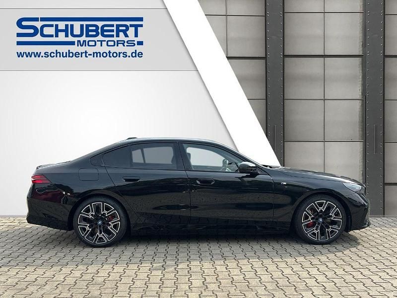 Neu BMW i5 Performance 442 kW (601 PS) 2025 Schwarz Limousine