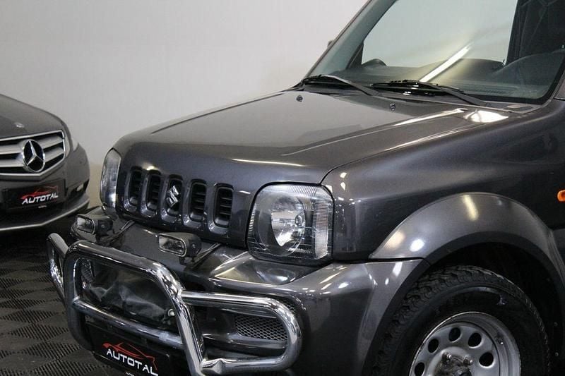 Gebraucht Suzuki Jimny 86 PS (63 kW) 2012 Grau SUV