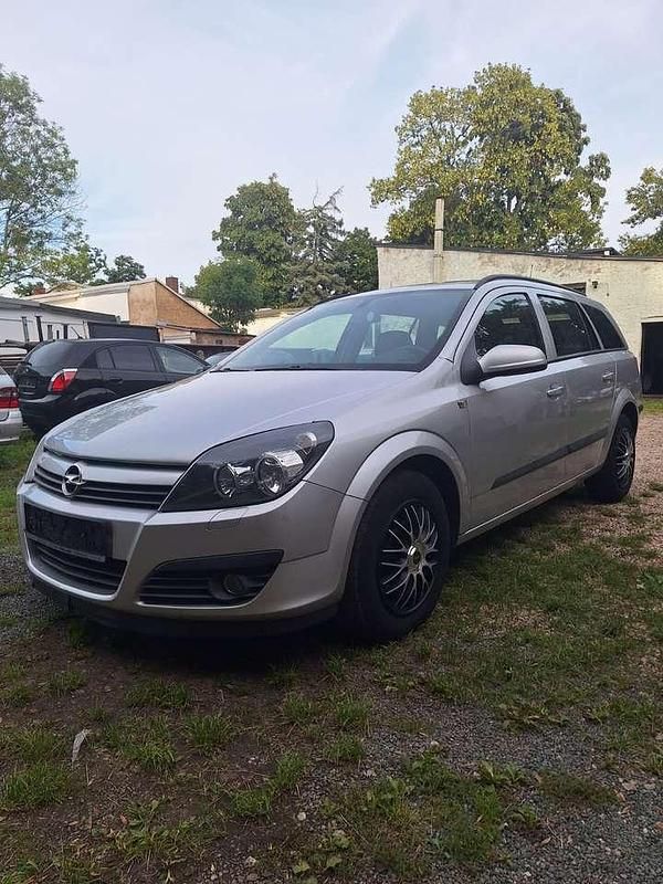Gebraucht 2005 Opel Astra Classic Edition Kombi | 1.800 € - Bild 1/4