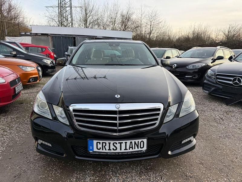 Gebraucht Mercedes E220 170 PS (125 kW) 2009 Schwarz Limousine
