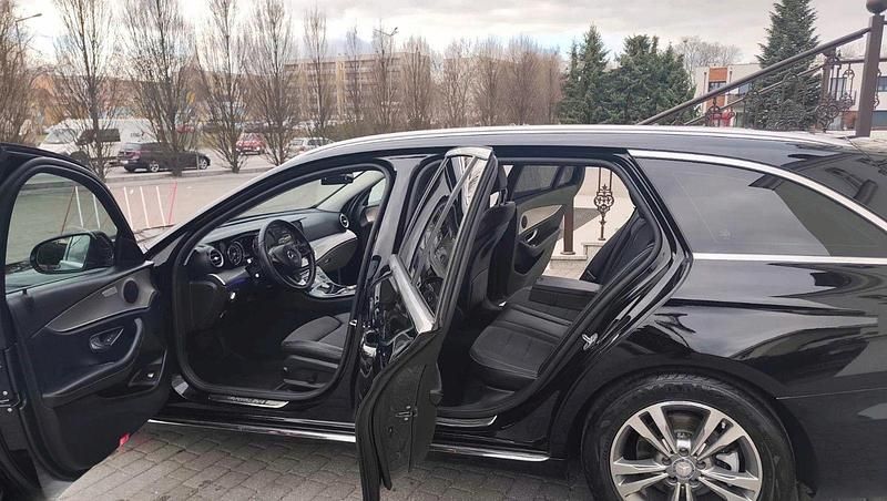 Gebraucht Mercedes E220 194 PS (142 kW) 2017 Schwarz Kombi