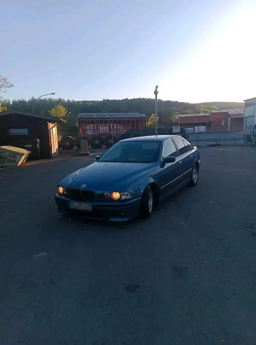 Gebraucht BMW 525 163 PS (119 kW) 2000 Blau Limousine