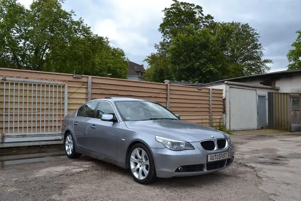 Gebraucht BMW 530 Performance 231 PS (169 kW) 2004 Grau Limousine