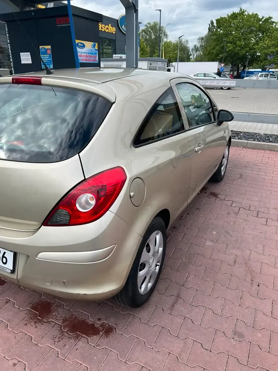 Gebraucht Opel Corsa 80 PS (58 kW) 2008 Gold Kleinwagen