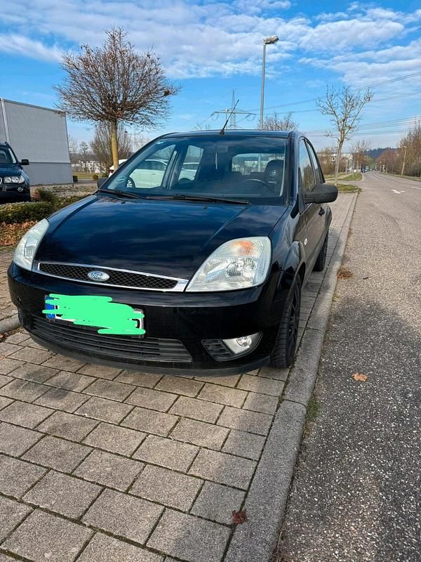 Blau Gebraucht 2002 Ford Fiesta Kleinwagen | 500 € (Guter Preis) - Bild 1/4