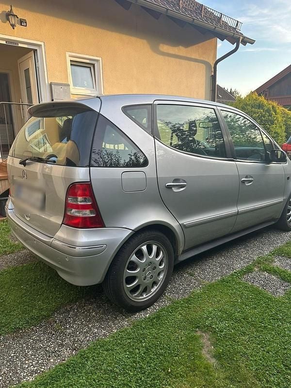 Silber Gebraucht 2003 Mercedes A190 Kleinwagen | 1.200 € (Superpreis) - Bild 1/4