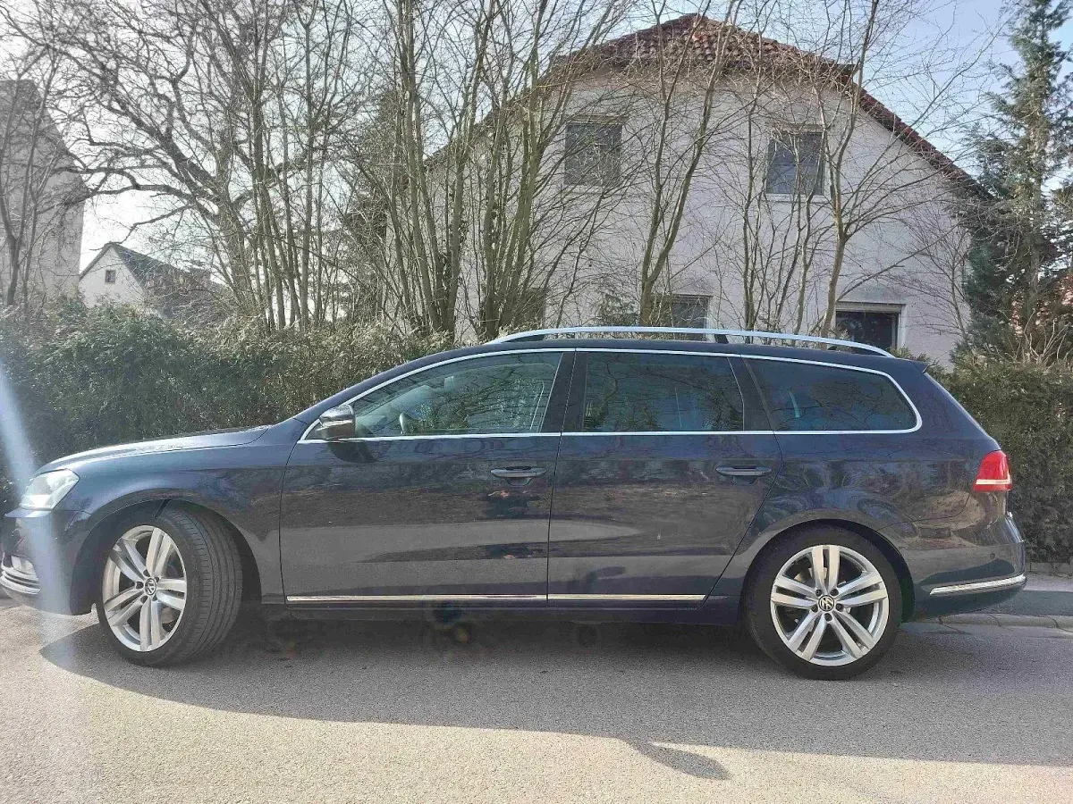 Gebraucht VW Passat 160 PS (117 kW) 2011 Blau Kombi