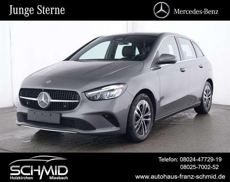 Mountaingrau Gebraucht 2024 Mercedes B180 Progressive Van / Kleinbus | 32.850 € (Fairer Preis) - Bild 1/4