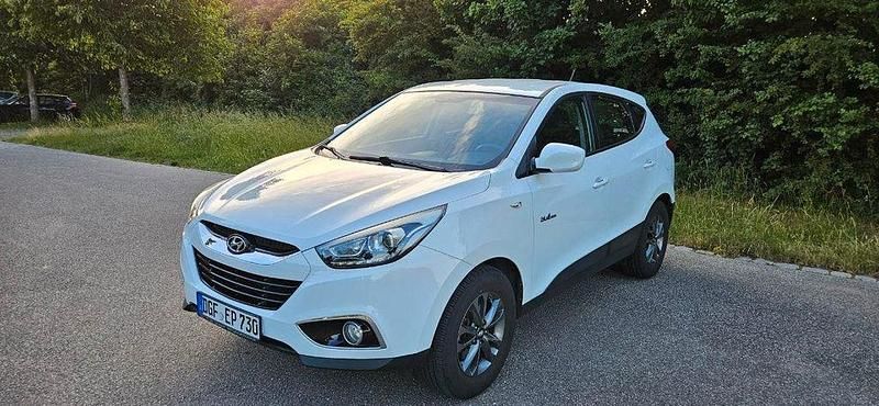 Weiß Gebraucht 2015 Hyundai Tucson Classic SUV | 13.200 € (Guter Preis) - Bild 1/4