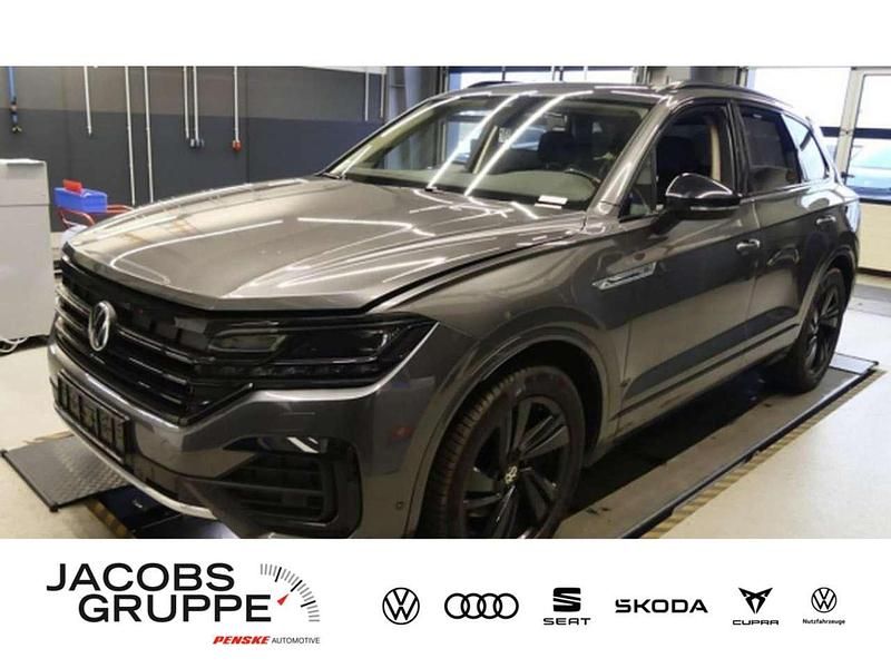 Grau Gebraucht 2021 VW Touareg Atmosphere SUV | 43.970 € (Superpreis) - Bild 1/4