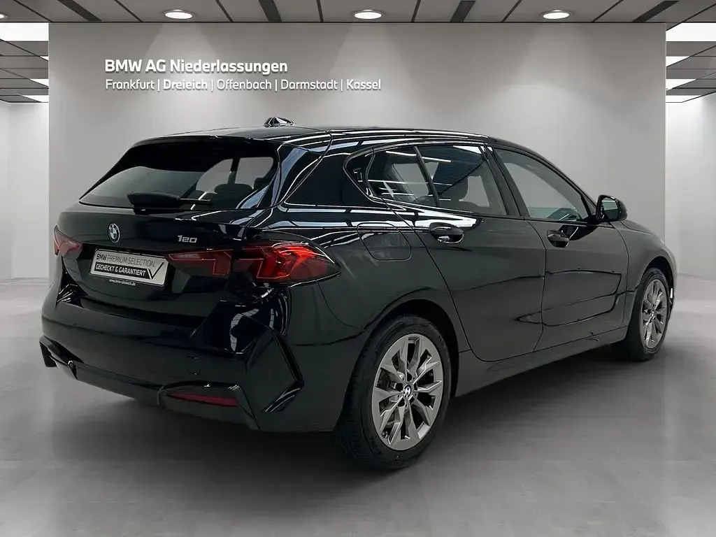 Gebraucht BMW 120 Shadowline 156 PS (114 kW) 2025 Schwarz Kleinwagen