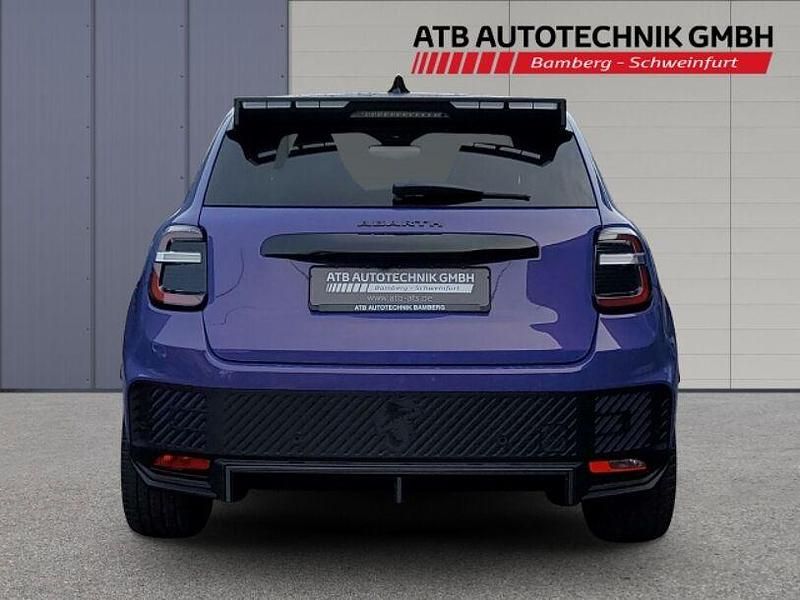 Gebraucht Abarth 600e Scorpionissima 206 kW (281 PS) 2025 Violett SUV