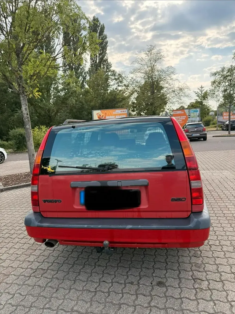 Gebraucht Volvo 850 126 PS (92 kW) 1996 Rot Kombi
