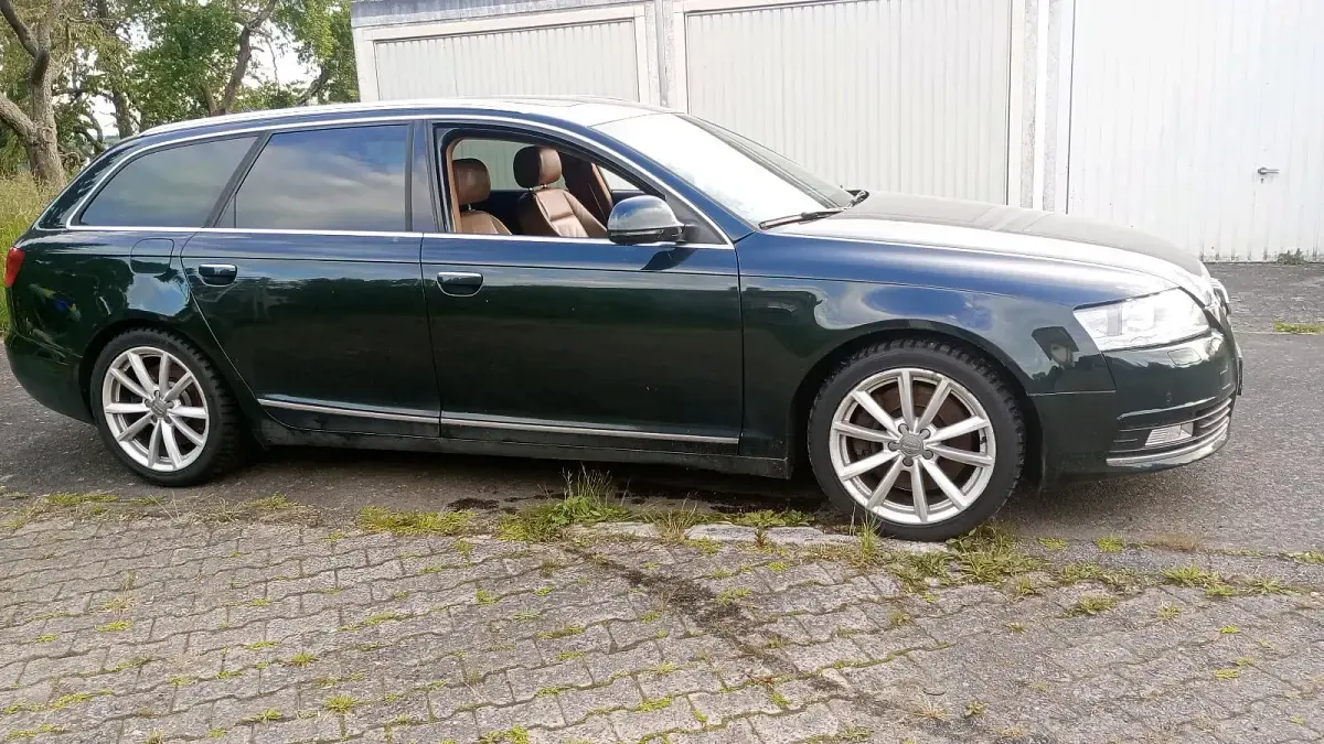 Gebraucht Audi A6 Comfort 239 PS (175 kW) 2010 Grün Kombi