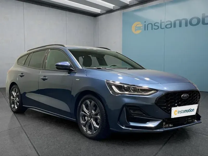 Usado Ford Focus 116 CV (85 kW) 2024 Azul Familiar