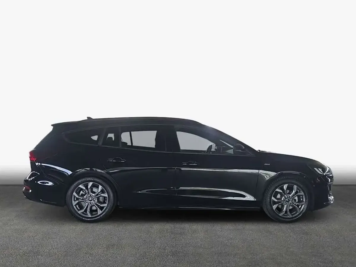 Gebraucht Ford Focus ST-Line X 155 PS (114 kW) 2025 Agate black metallic Kombi