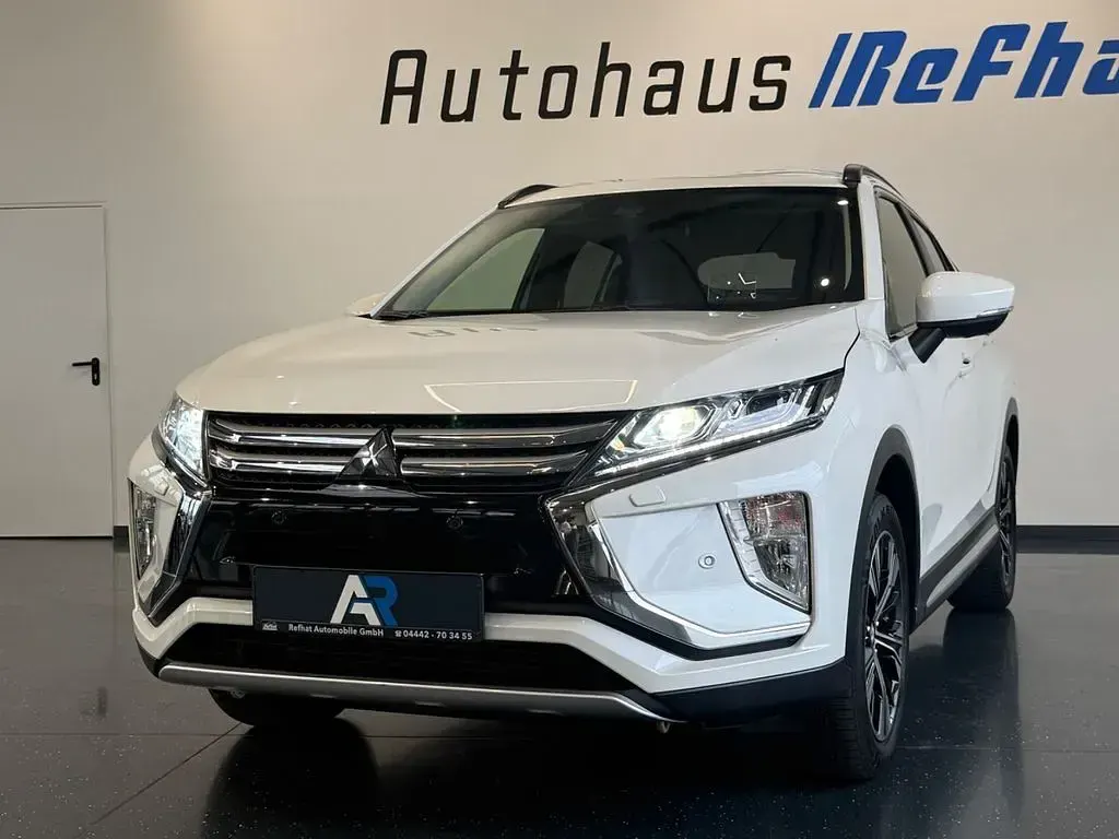 Gebraucht Mitsubishi Eclipse Cross Edition 163 PS (119 kW) 2018 Weiß SUV